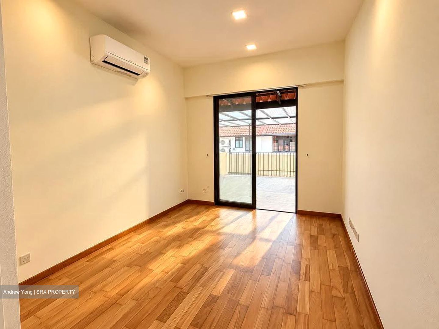 Sennett Estate (D13), Terrace #632978831